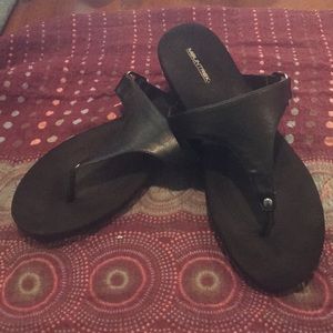 Black Mountrek Sandals